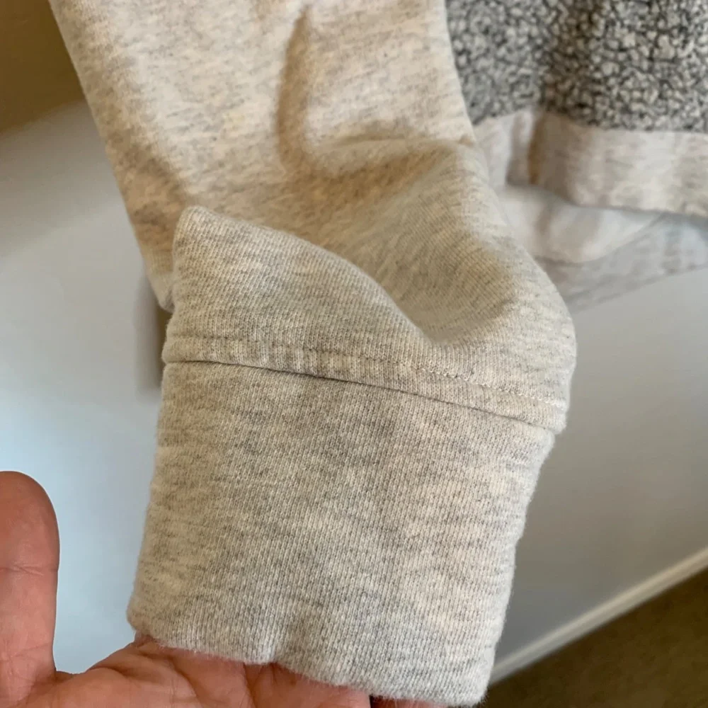 Athleta | Heathered Gray and Black Wool Blend Crew Neck Sweater Size Small - Picture 2 of 7